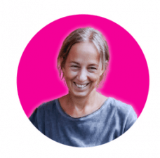 Simone bietet dir 108 kostenlose Unterrichtsideen für Yogleherer